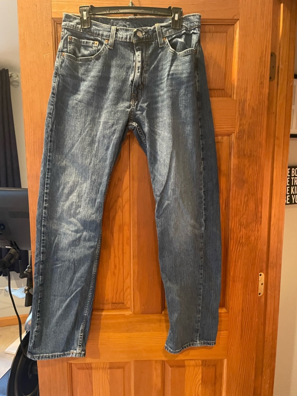 Levi's Men's Medium Blue Straight Jeans